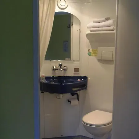 Fasthotel Geneve * Gex